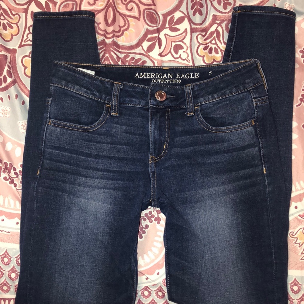 •CLOSET CLEANOUT• AE Skinny Jeans